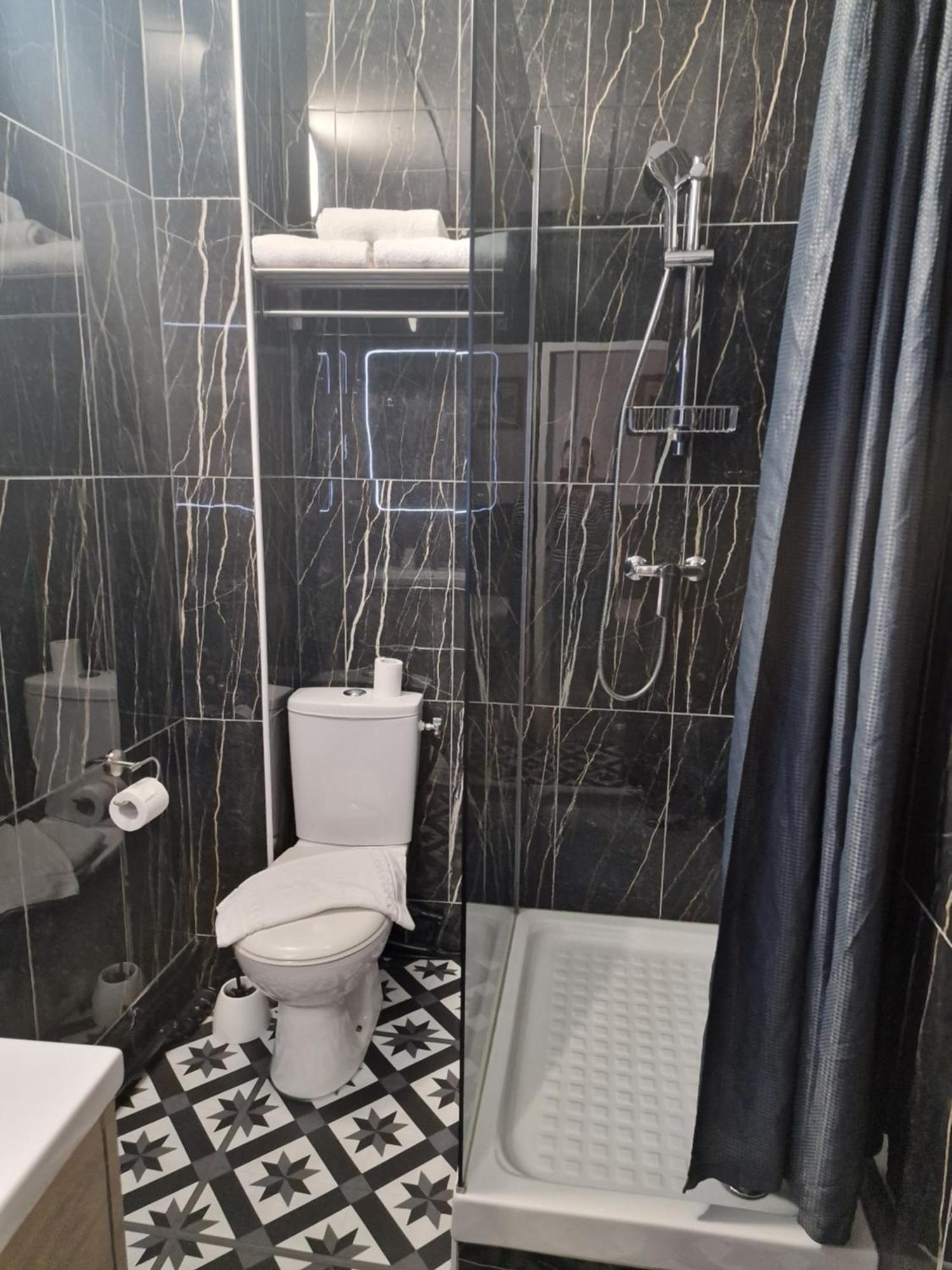 Hotel Gloria Гренобъл Екстериор снимка